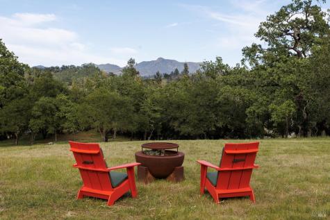 6225 W Soda Rock Lane Healdsburg CA 95448