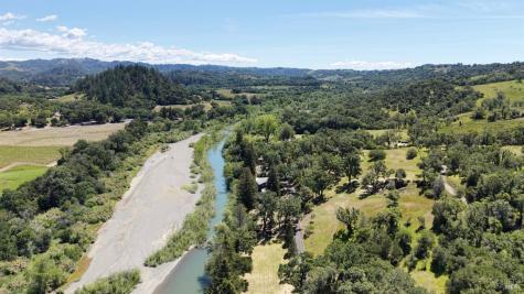 6225 W Soda Rock Lane Healdsburg CA 95448