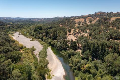 6225 W Soda Rock Lane Healdsburg CA 95448
