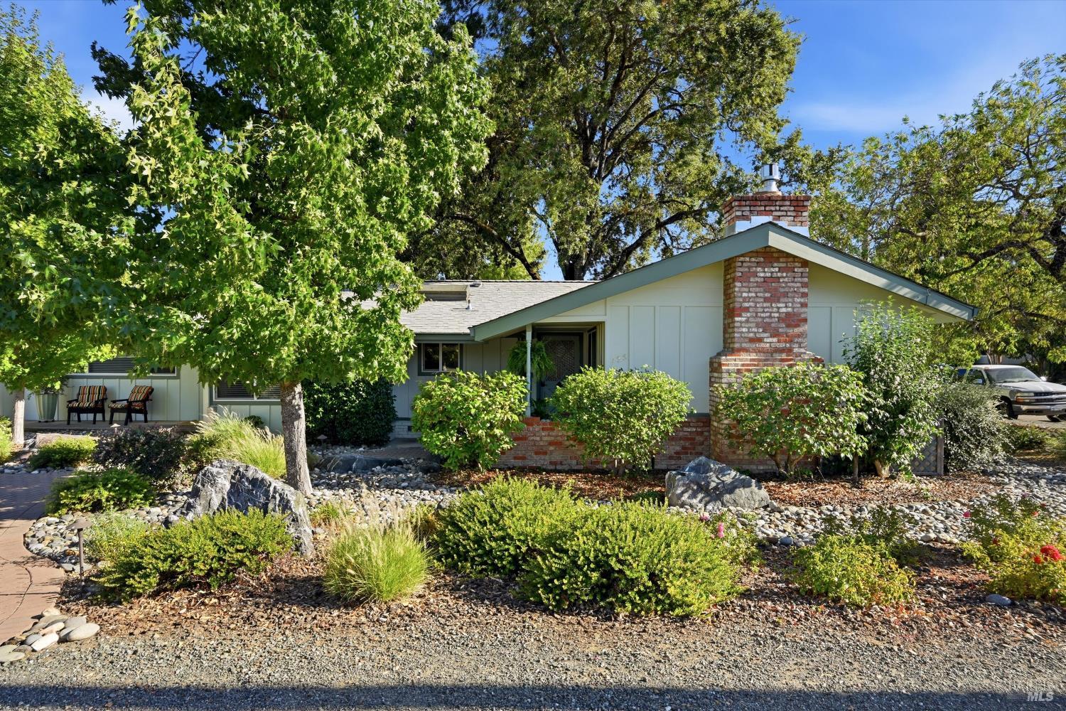 125 16th Street Lakeport CA 95453