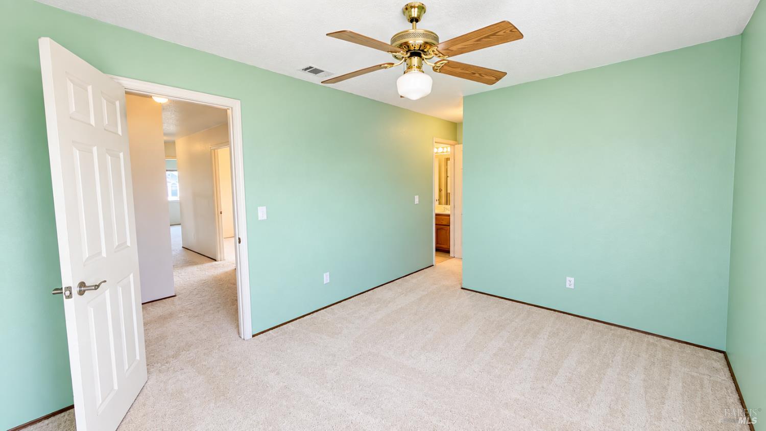 207 Loch Lomond Drive Vacaville CA 95687