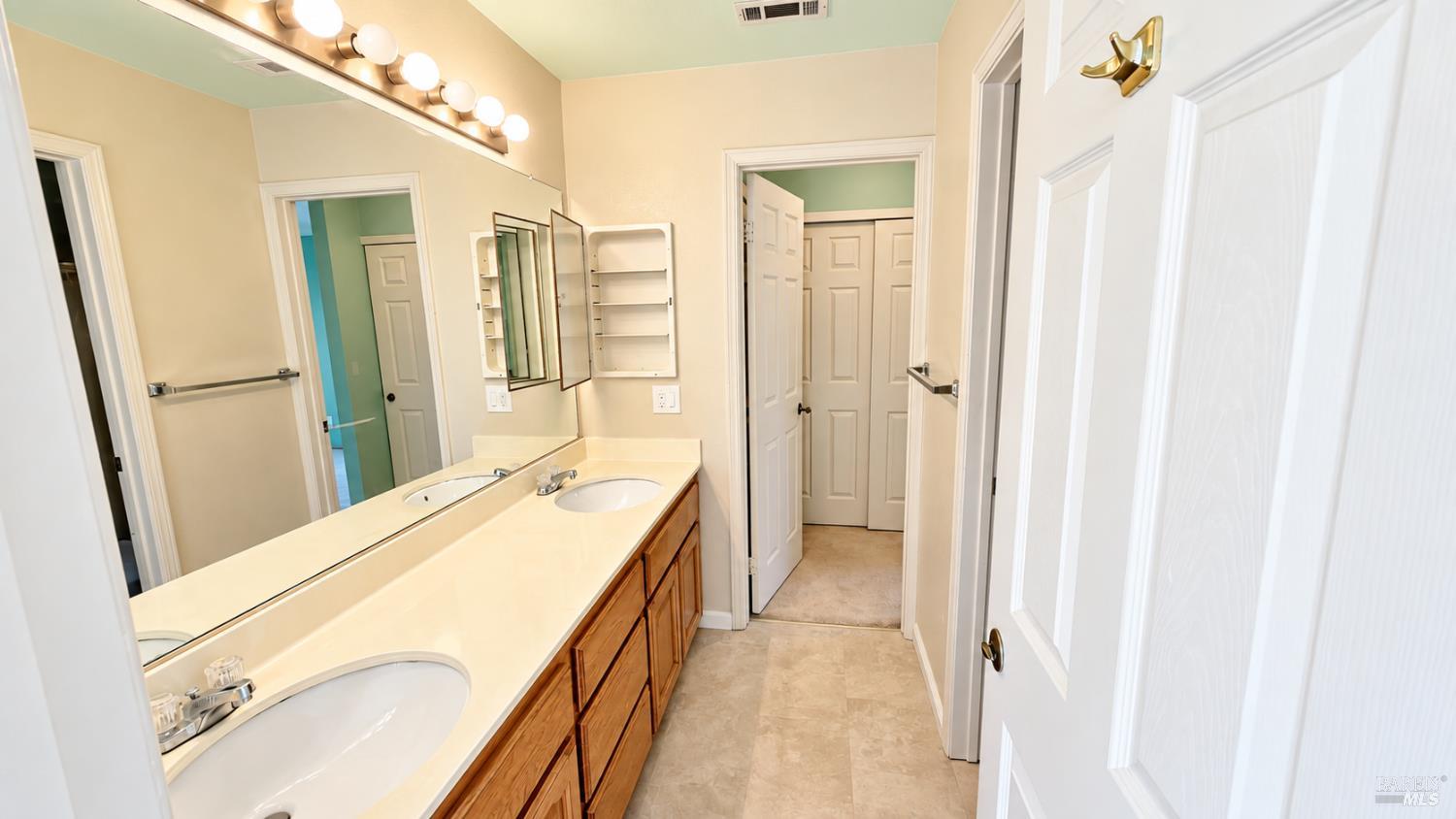 207 Loch Lomond Drive Vacaville CA 95687