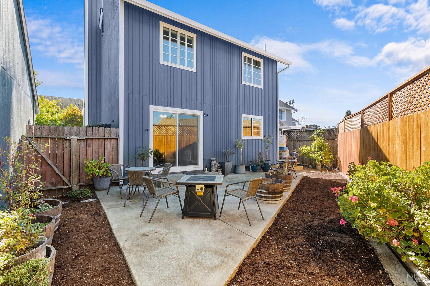 6 Ryan Lane Cotati CA 94931