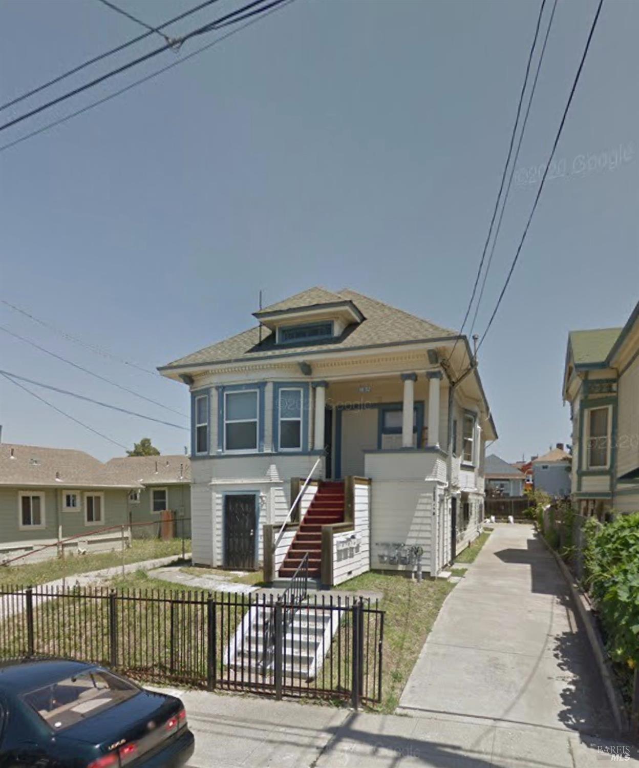 1832 Chestnut Street Oakland CA 94607