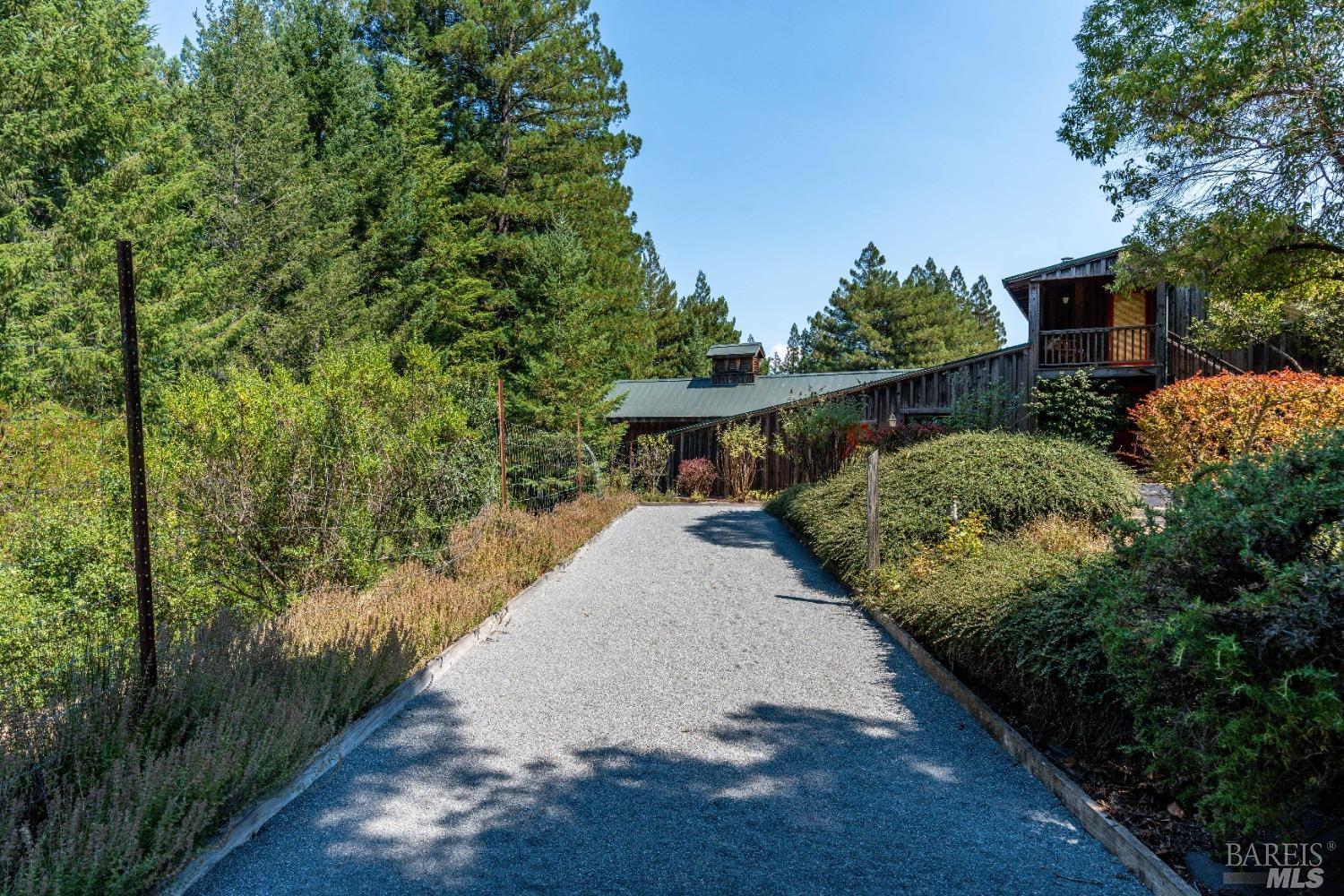 2151 Guntly Road Philo CA 95466
