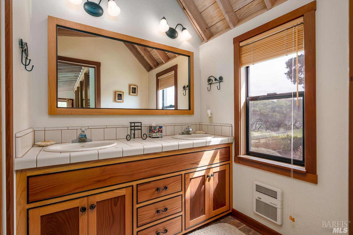2151 Guntly Road Philo CA 95466