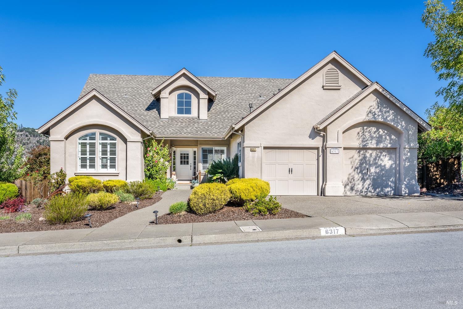 6317 Meadowridge Drive Santa Rosa CA 95409