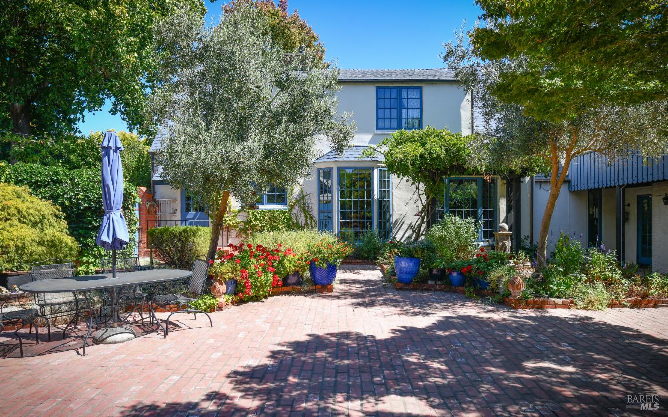 1313 Saint Helena Avenue Santa Rosa CA 95404