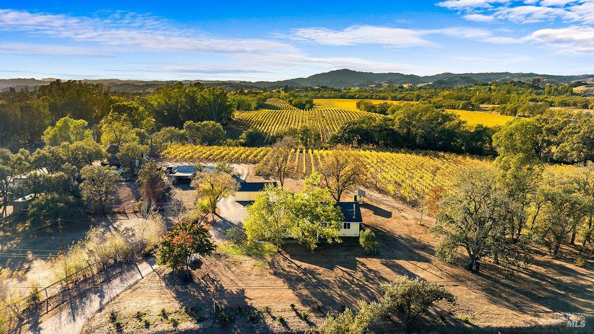 6065 Windsor Road Windsor CA 95492