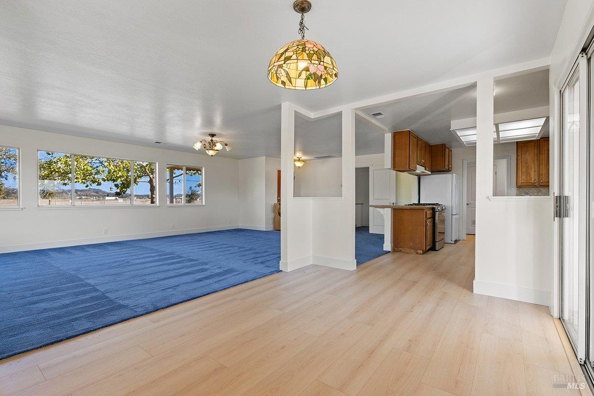 6065 Windsor Road Windsor CA 95492