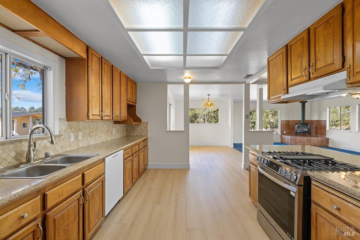 6065 Windsor Road Windsor CA 95492