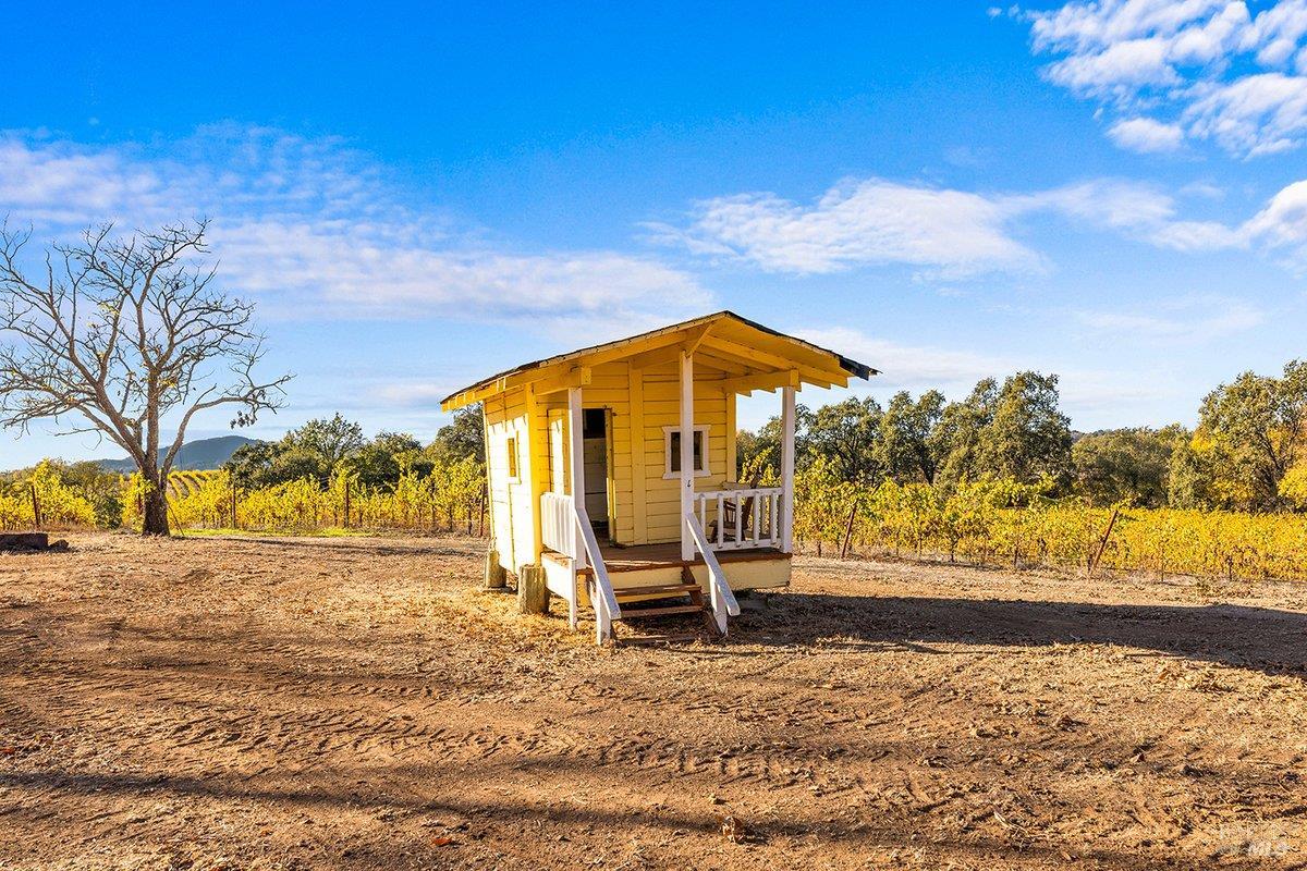 6065 Windsor Road Windsor CA 95492