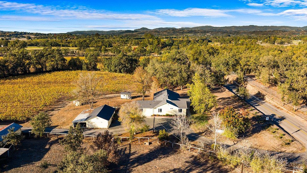 6065 Windsor Road Windsor CA 95492