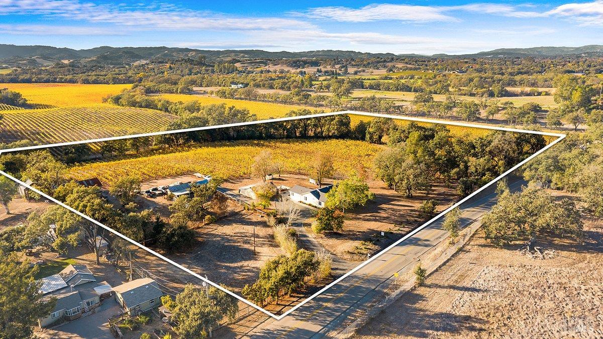 6065 Windsor Road Windsor CA 95492