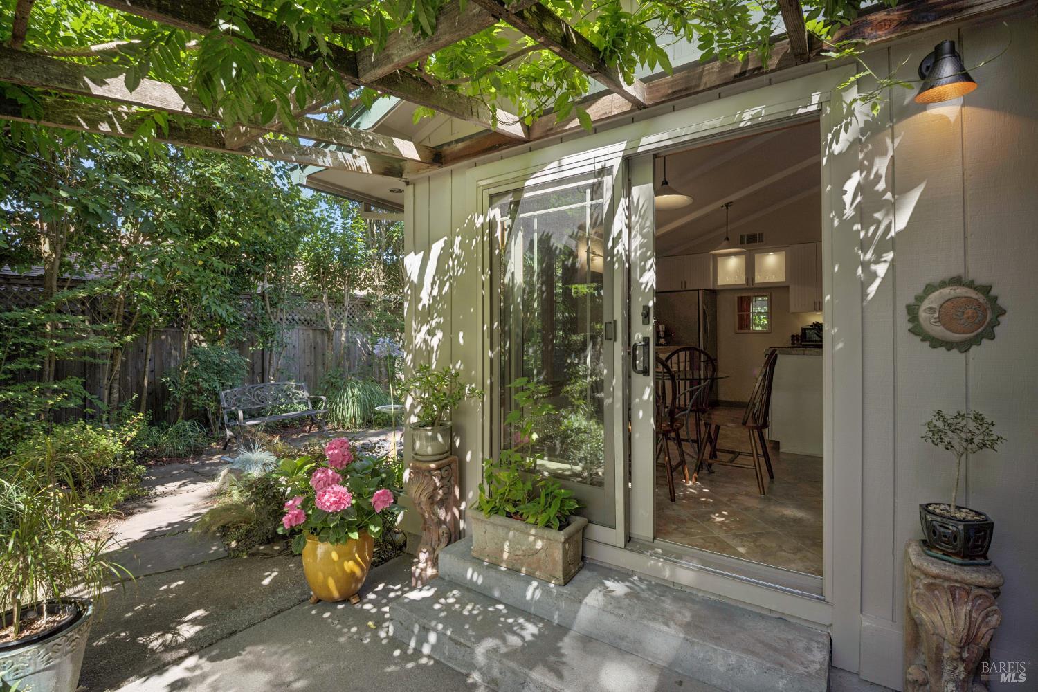 9245 Los Guilicos Avenue Glen Ellen CA 95442