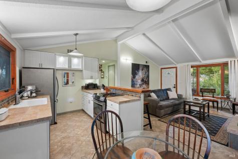 9245 Los Guilicos Avenue Glen Ellen CA 95442