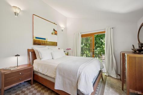9245 Los Guilicos Avenue Glen Ellen CA 95442