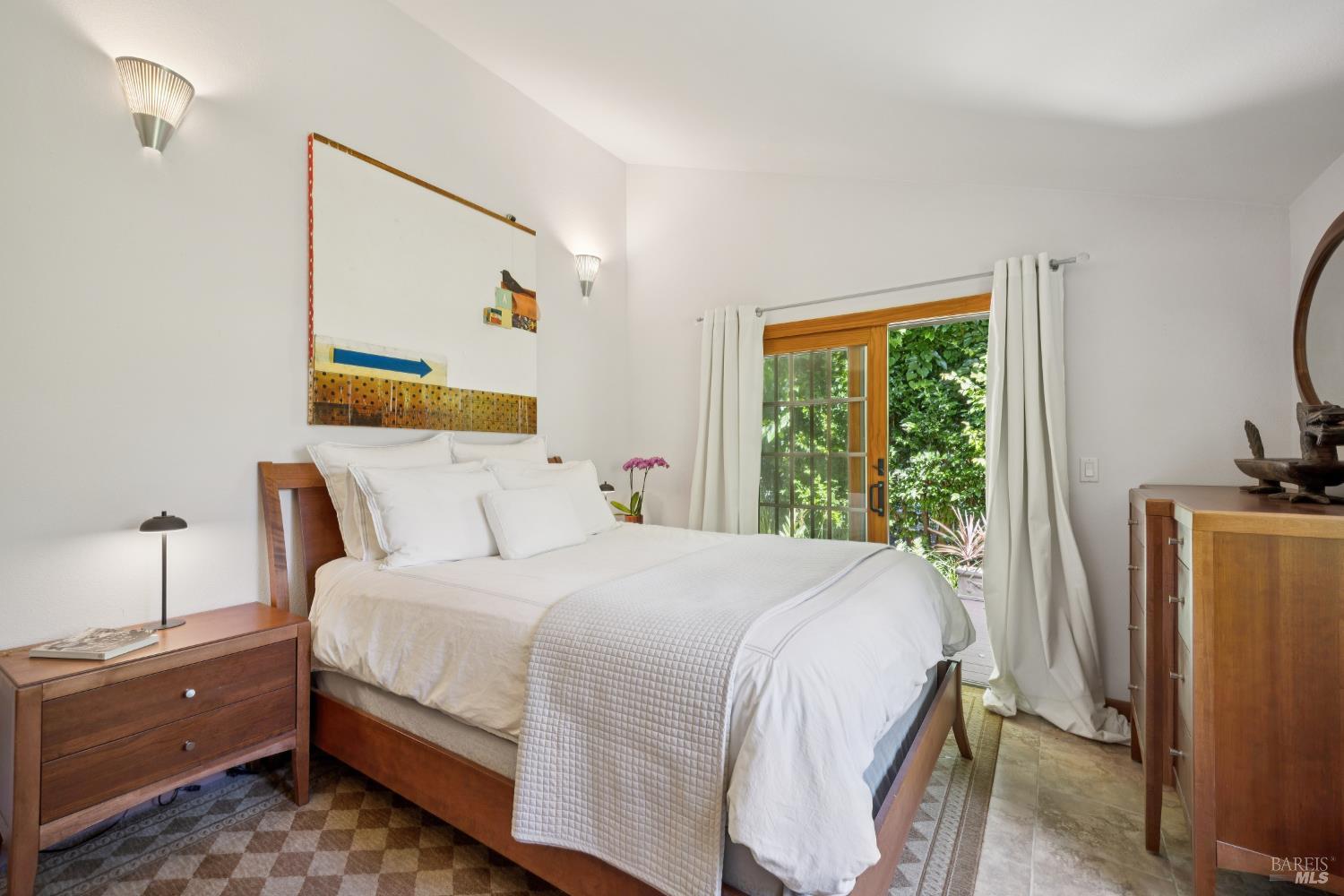9245 Los Guilicos Avenue Glen Ellen CA 95442