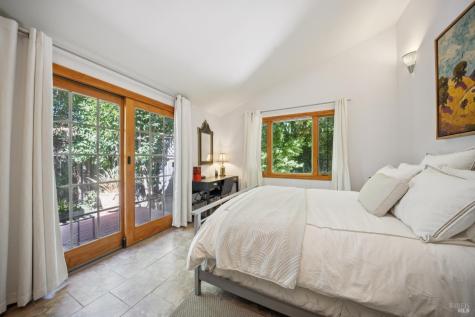 9245 Los Guilicos Avenue Glen Ellen CA 95442
