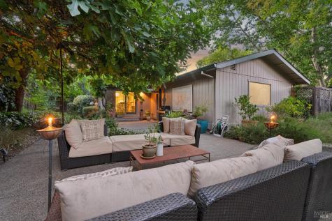 9245 Los Guilicos Avenue Glen Ellen CA 95442