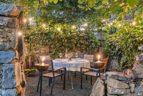 9245 Los Guilicos Avenue Glen Ellen CA 95442