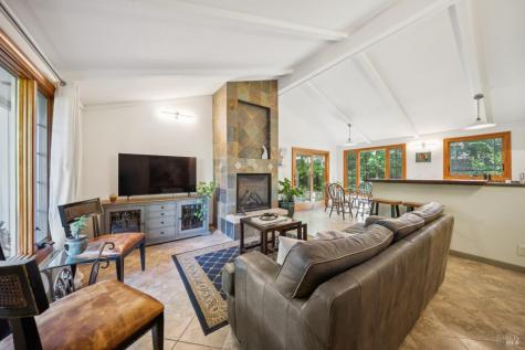 9245 Los Guilicos Avenue Glen Ellen CA 95442