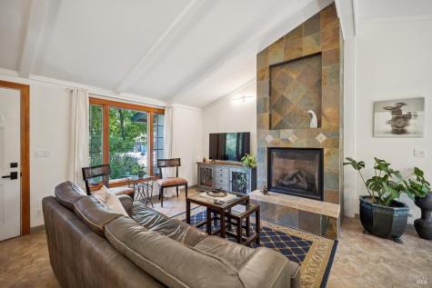 9245 Los Guilicos Avenue Glen Ellen CA 95442