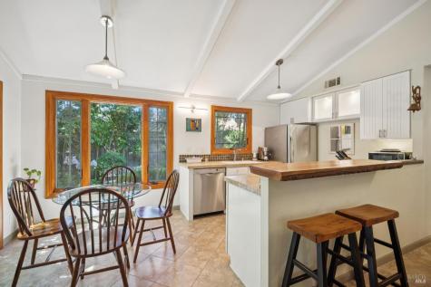9245 Los Guilicos Avenue Glen Ellen CA 95442