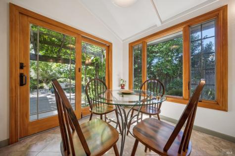 9245 Los Guilicos Avenue Glen Ellen CA 95442