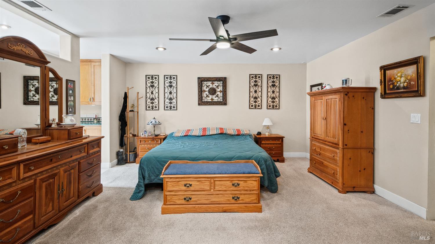 381 Alamo Drive Vacaville CA 95688