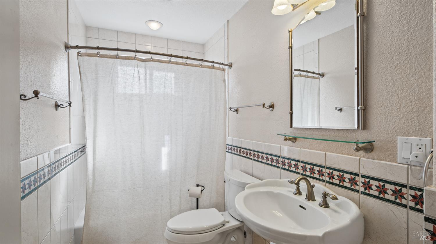 381 Alamo Drive Vacaville CA 95688
