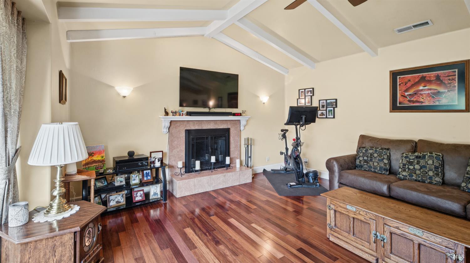 381 Alamo Drive Vacaville CA 95688