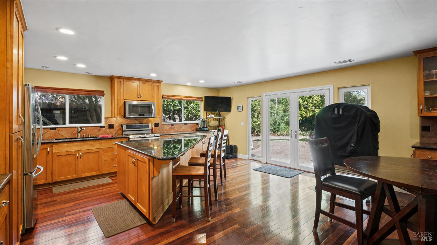 381 Alamo Drive Vacaville CA 95688