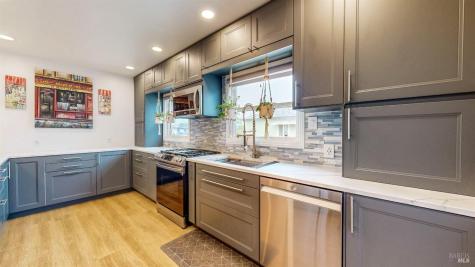 1065 Stevenson Street Santa Rosa CA 95404