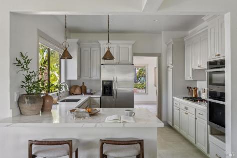 81 Bay Way San Rafael CA 94901