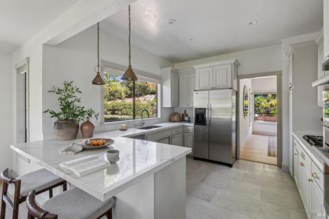 81 Bay Way San Rafael CA 94901