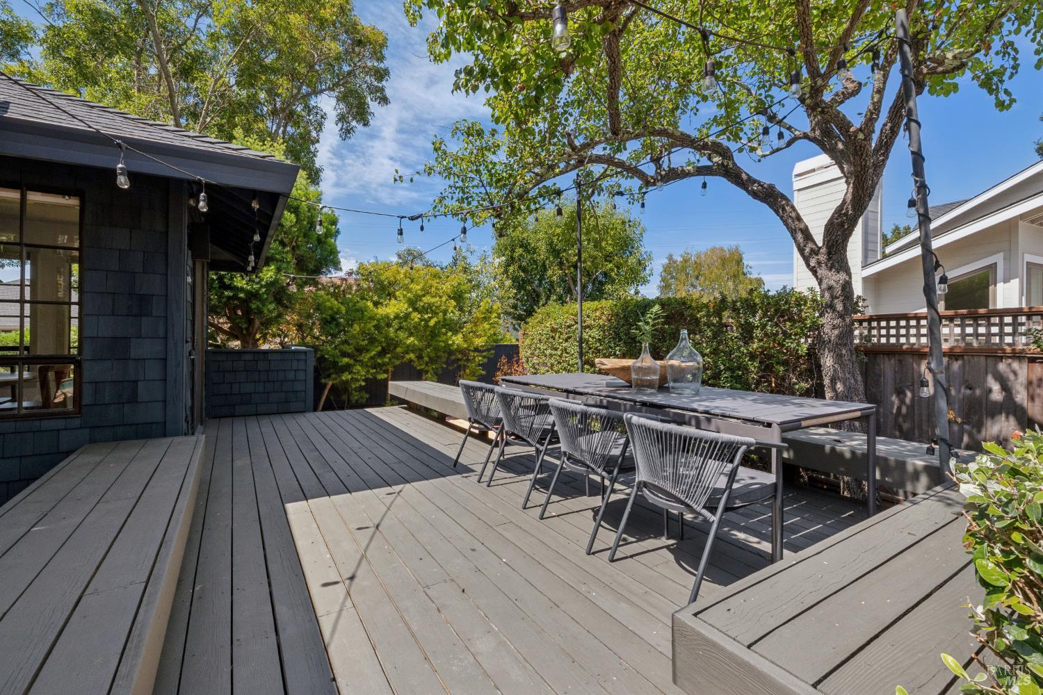81 Bay Way San Rafael CA 94901