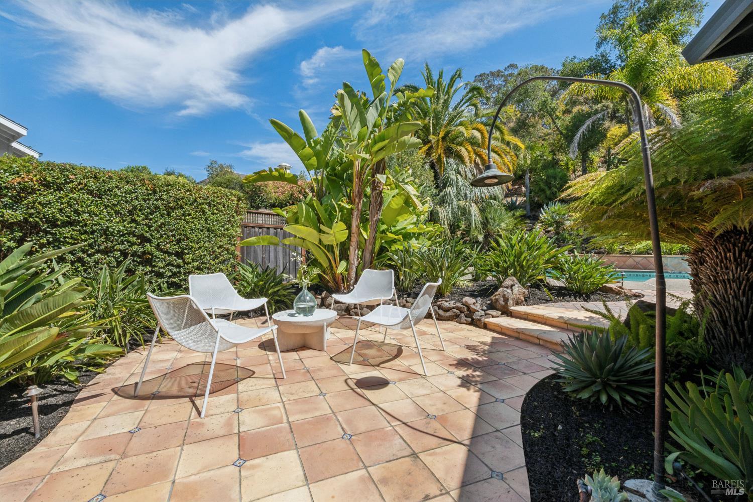 81 Bay Way San Rafael CA 94901