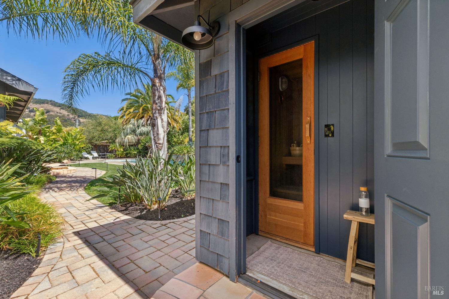 81 Bay Way San Rafael CA 94901