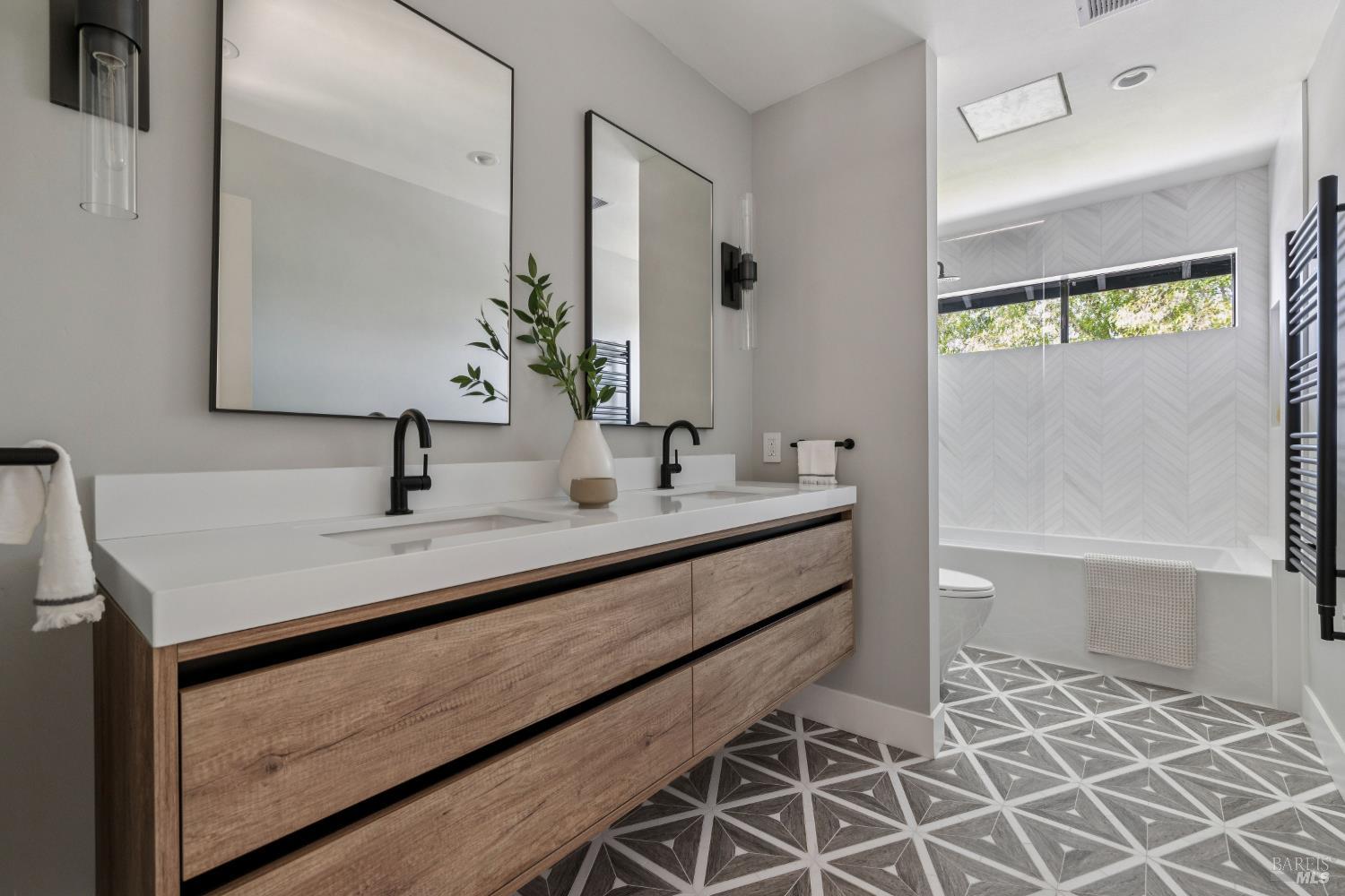 81 Bay Way San Rafael CA 94901