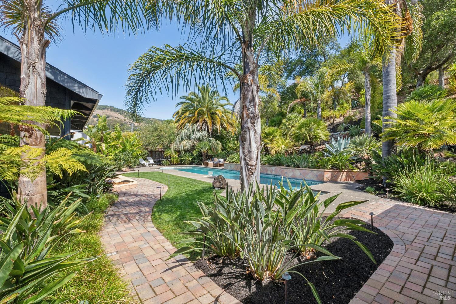 81 Bay Way San Rafael CA 94901