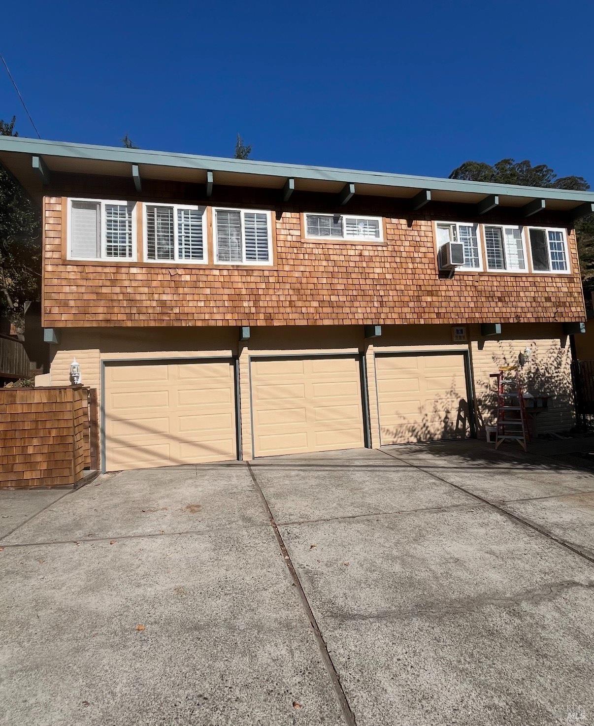 92 Elizabeth Way San Rafael CA 94901