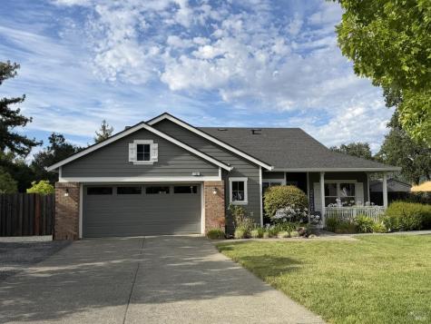 123 Grape Gables Way Cloverdale CA 95425