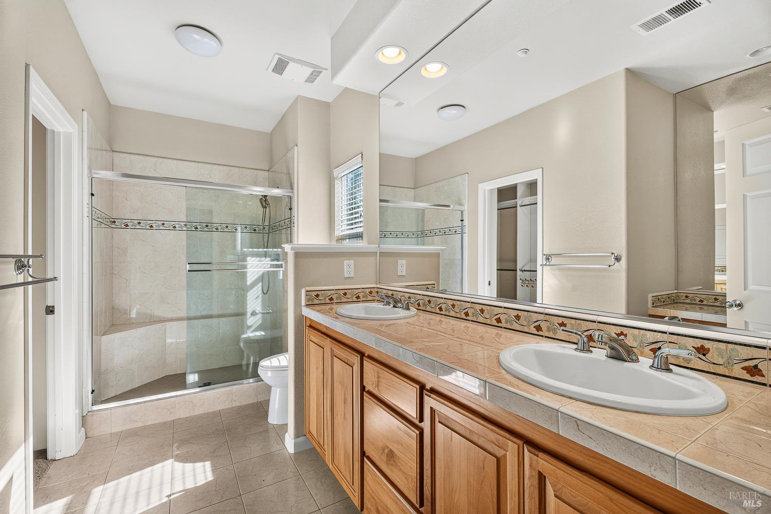 123 Grape Gables Way Cloverdale CA 95425
