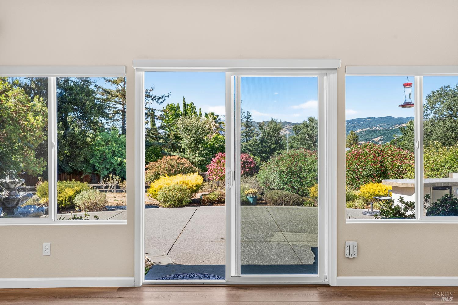 123 Grape Gables Way Cloverdale CA 95425