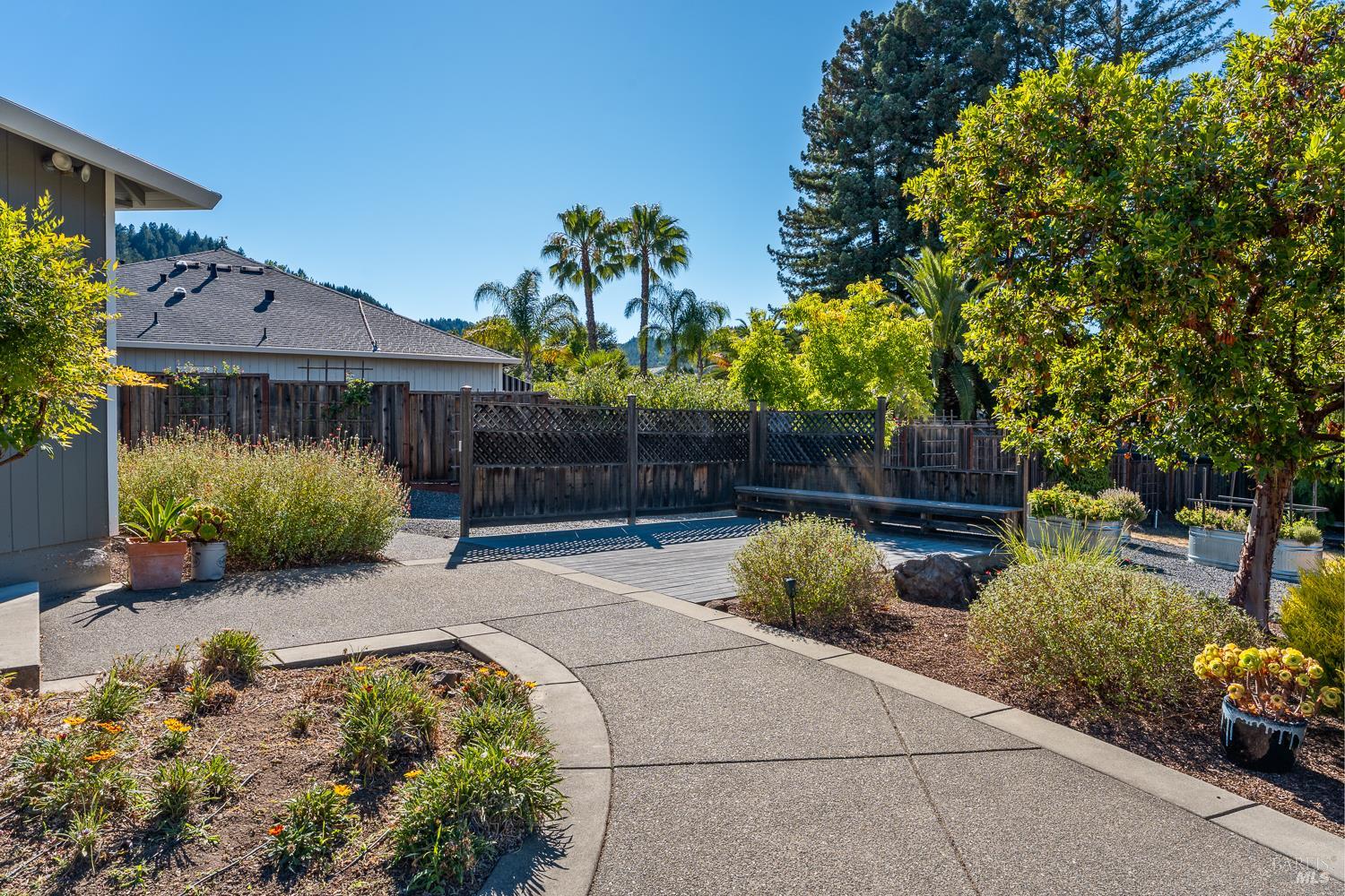 123 Grape Gables Way Cloverdale CA 95425