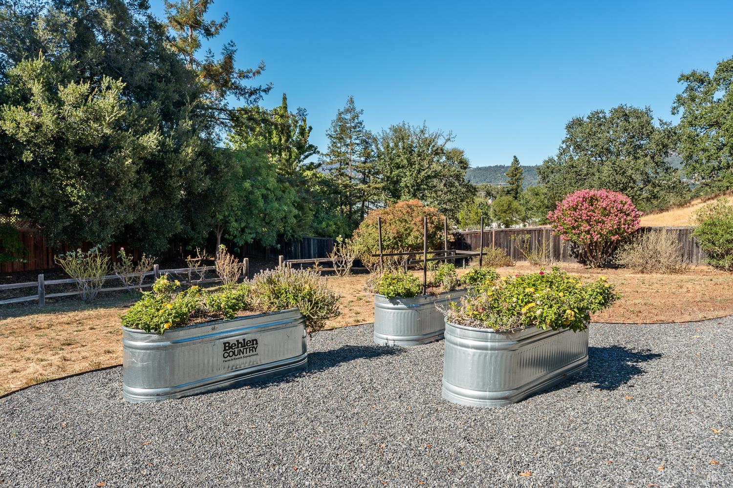 123 Grape Gables Way Cloverdale CA 95425