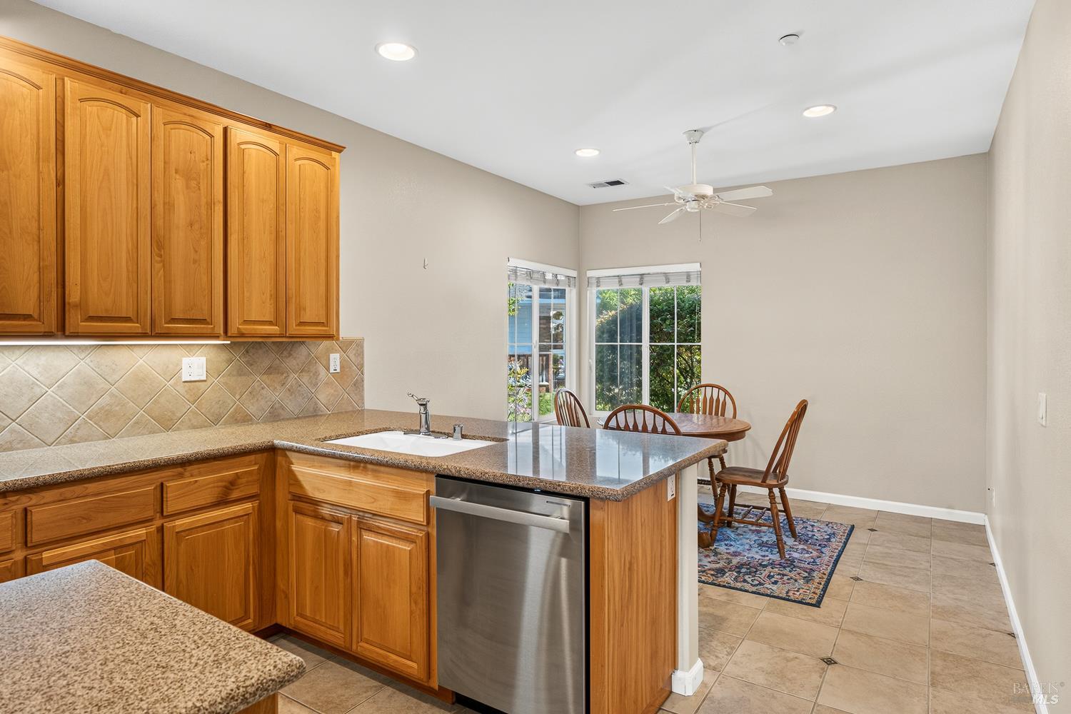 123 Grape Gables Way Cloverdale CA 95425