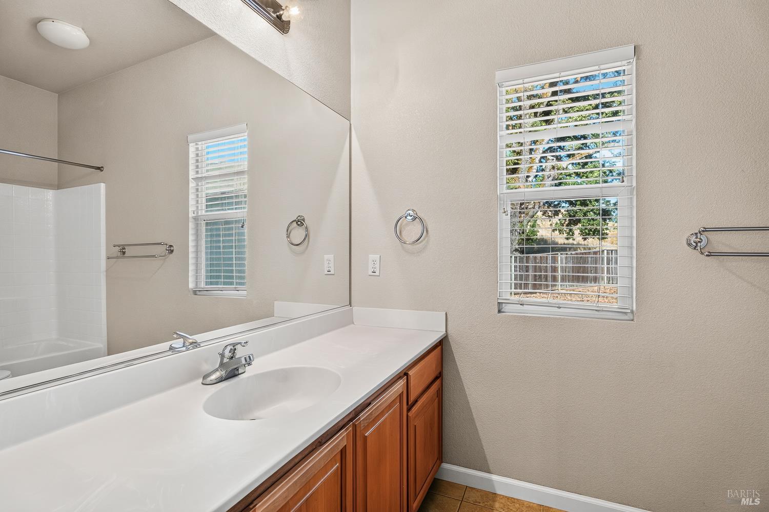 123 Grape Gables Way Cloverdale CA 95425