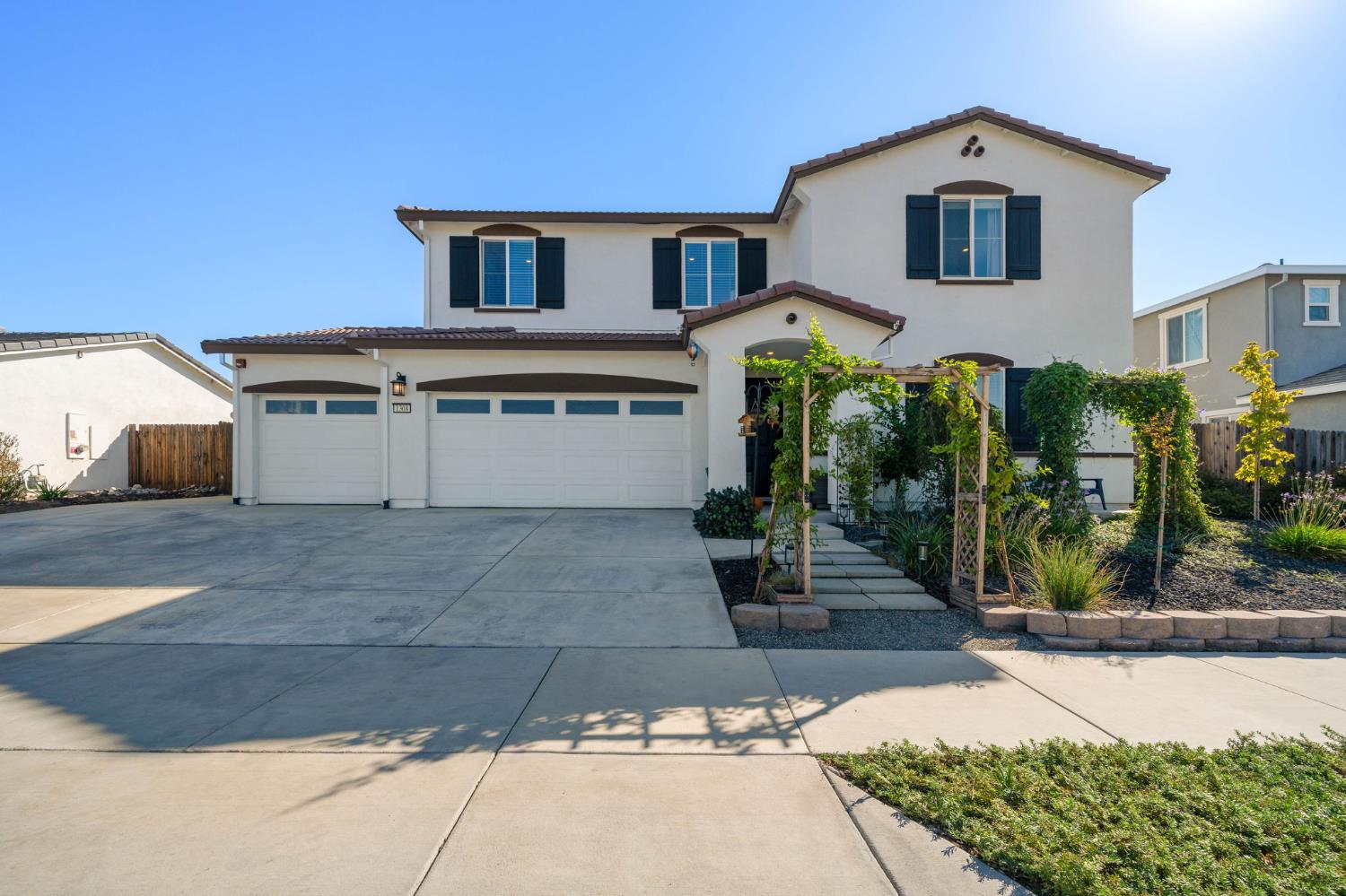 1308 Valley Oak Drive Winters CA 95694